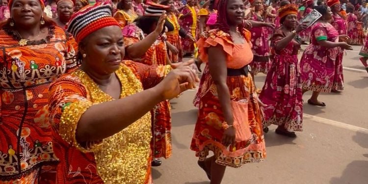 2025 Women’s Day in Y’de: North West women charm spectators in spectacular parade